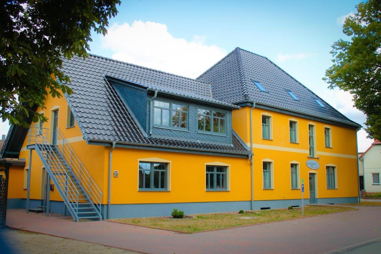 Gaestehaus Burgblick Neustadt-Glewe Exterior foto